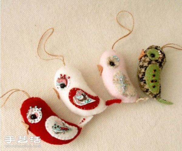 Appreciation of very cute handmade non-woven dolls