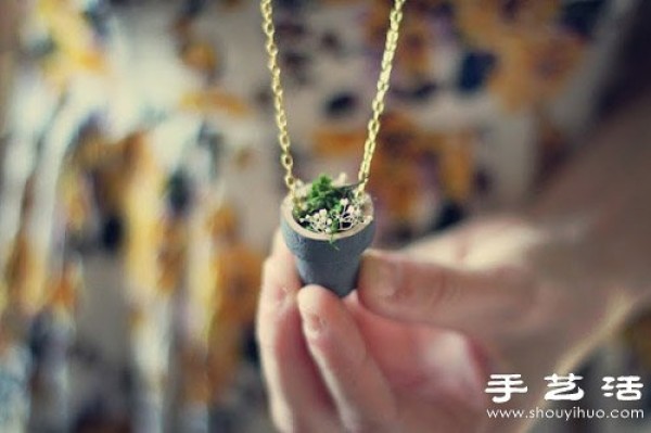 A tutorial on how to make a handmade mini potted plant necklace