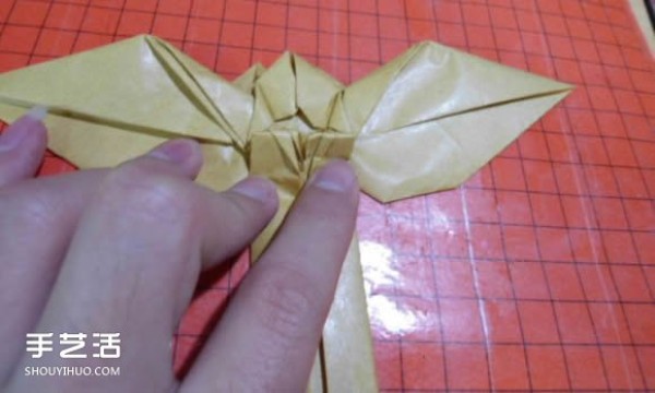 Devil Heart with Wings Origami Illustration and How to Fold the Devils Heart Tutorial