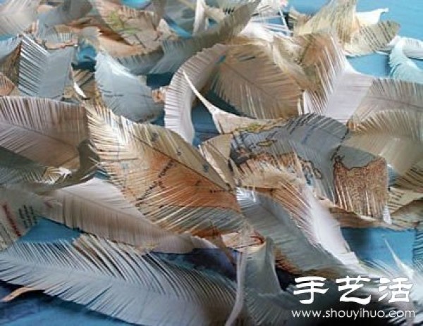 Paper/non-woven fabric + iron wire handmade romantic feathers