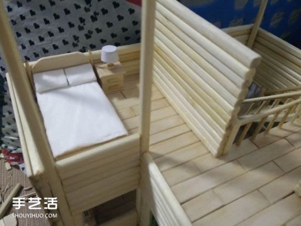 Disposable chopsticks are used to hand-make a life-like villa model, the steps are complete! 