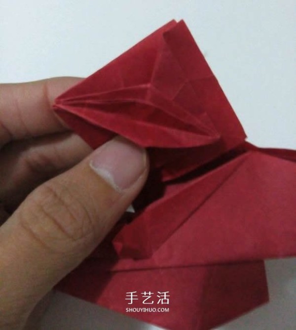 The process of folding the auspicious beast Kirin, the illustrated process of folding the Origami Tetsushi Kamiyas Kirin