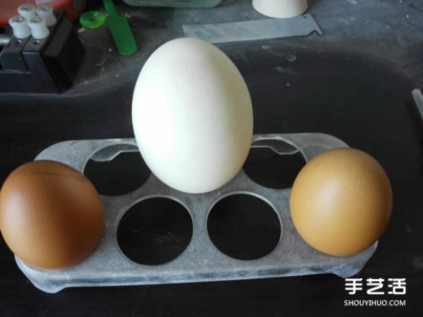 How to make hand-made egg carvings with an illustrated tutorial on the basic egg carving production methods