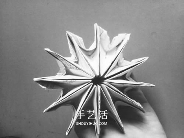 Illustration of the folding method of handmade paper fireworks, step-by-step diagram of the method of origami fireworks