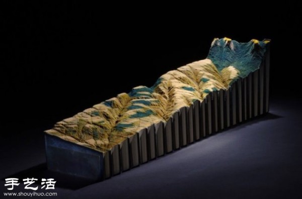 The book sculptures created by "Encyclopedia Britannica" say goodbye to traditional printing~