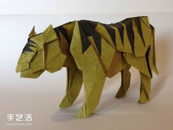 Nakamura Kaedoras origami tutorial with detailed origami illustrations of a three-dimensional tiger