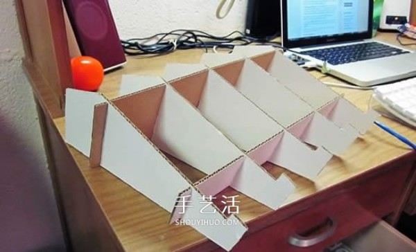 How to make a notebook cooling rack from corrugated paper and make a homemade computer cooling bracket