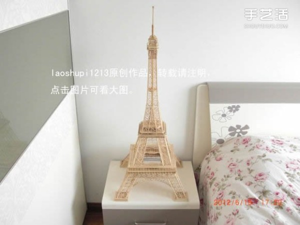 A detailed illustrated tutorial on making a model of the Eiffel Tower using chopsticks and bamboo skewers