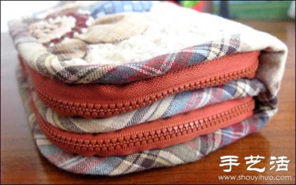 How to make a long wallet by making a homemade patchwork wallet.