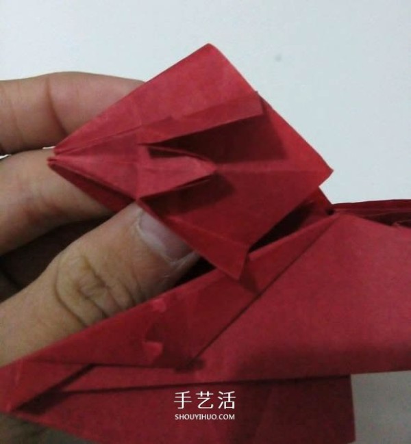 The process of folding the auspicious beast Kirin, the illustrated process of folding the Origami Tetsushi Kamiyas Kirin