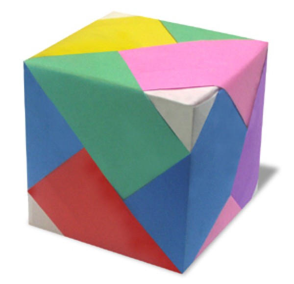 Tutorial on origami with a woven cube combination