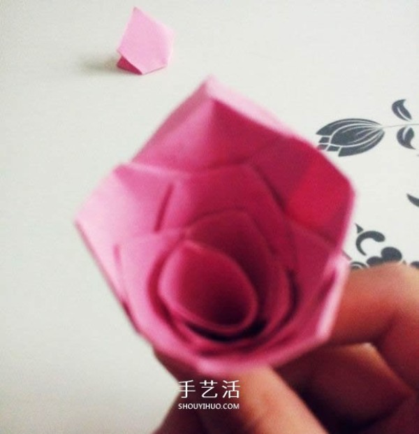 Illustration of how to fold a beautiful origami red rose for Valentines Day