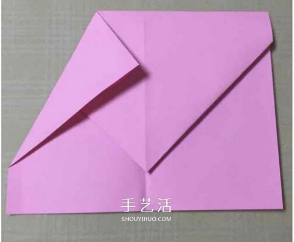 The simplest paper airplane origami illustration flies very smoothly and long-lasting