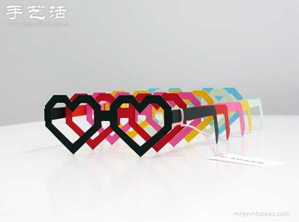 Handmade entertainment style heart-shaped glasses without lenses