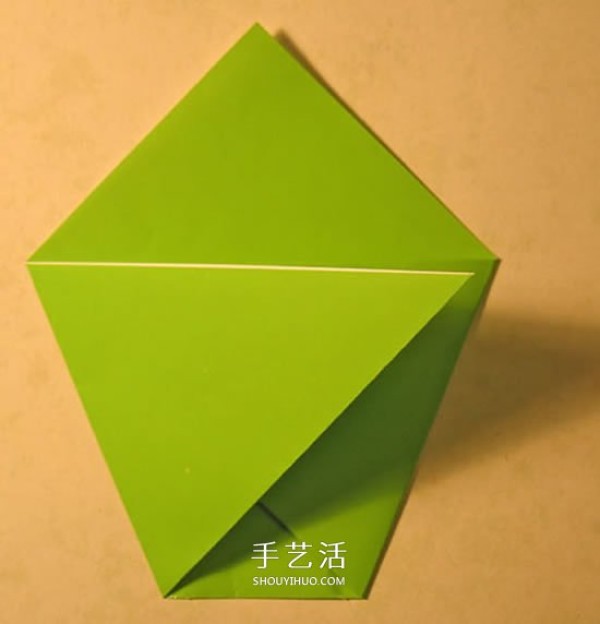 A simple ashtray folding method and an origami ashtray picture tutorial