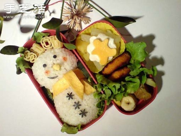 Super interesting bento plate with cartoon pattern