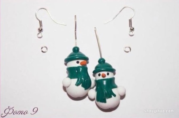 Illustrated tutorial on how to make DIY clay snowman pendant