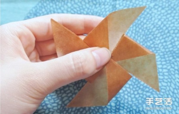 How to make a blowing paper pinwheel by hand to make a moving pinwheel