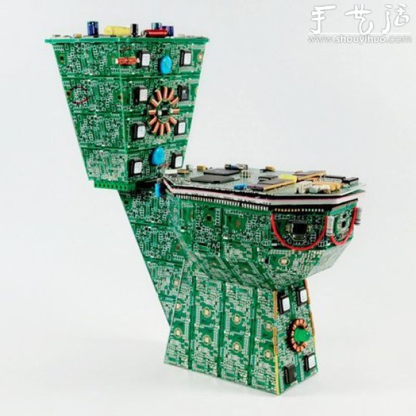 Waste printed circuit board DIY to make a creative toilet