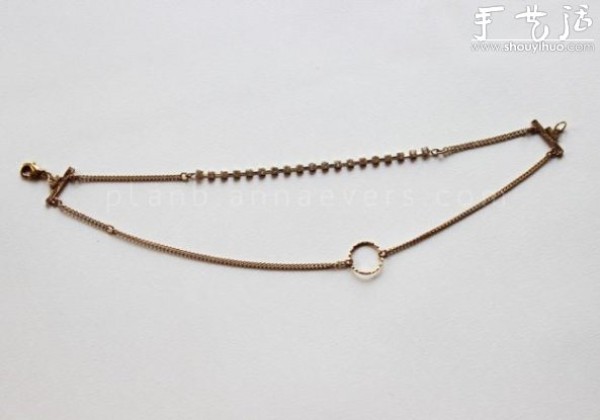 Chain ring DIY transformation into a beautiful summer anklet