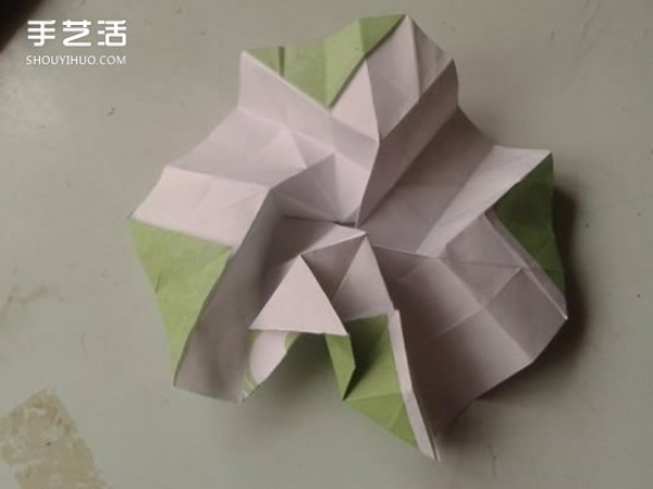 Kawasaki Rose Folding Illustration and Detailed Kawasaki Rose Origami Step-by-Step Tutorial