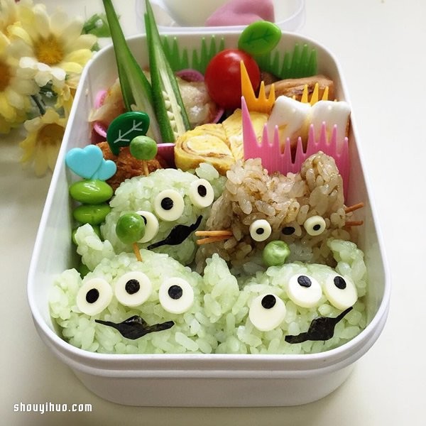 Japanese mothers DIY love lunch boxes for their children, full of happiness