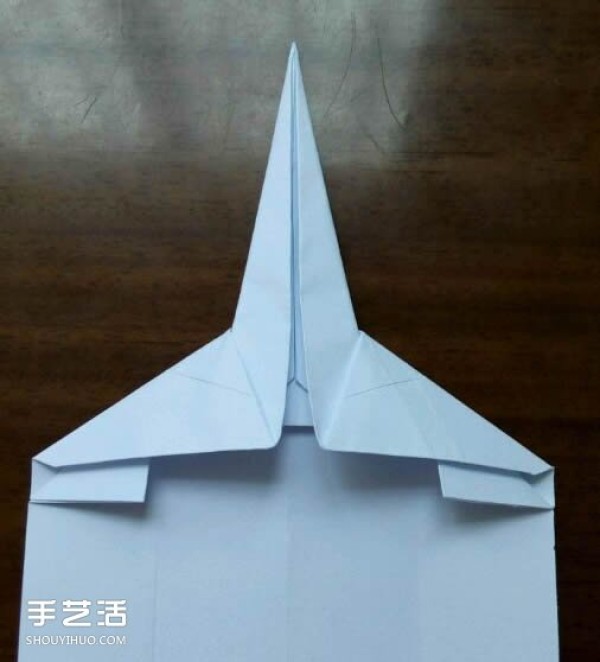 How to use paper to fold a fighter jet and illustrate how to fold an A4 paper fighter jet