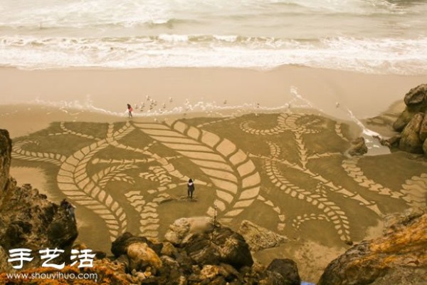 Shocking and beautiful giant sand painting