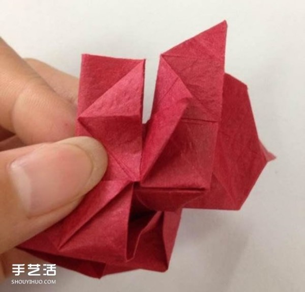 Super detailed illustration of how to fold Kawasaki rose, including flowers and receptacles