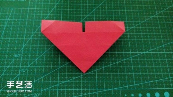 LOVE heart-shaped origami illustrated tutorial on how to fold LOVE love on Valentines Day