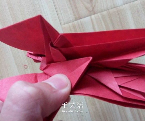 The process of folding the auspicious beast Kirin, the illustrated process of folding the Origami Tetsushi Kamiyas Kirin