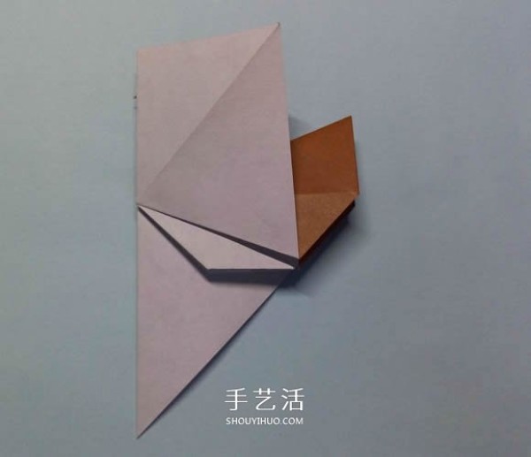 How to fold an origami hen with illustrations and steps of folding a hen