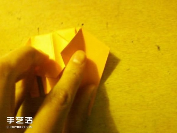 How to fold an elephant with paper, origami illustration of a flat elephant