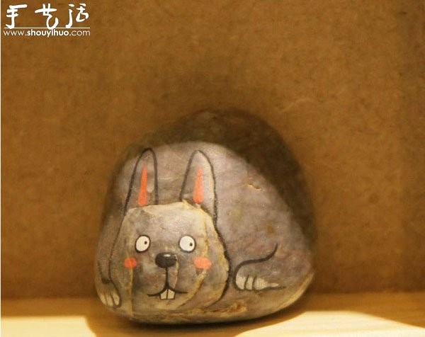 Appreciation of very cute little rabbit stone paintings