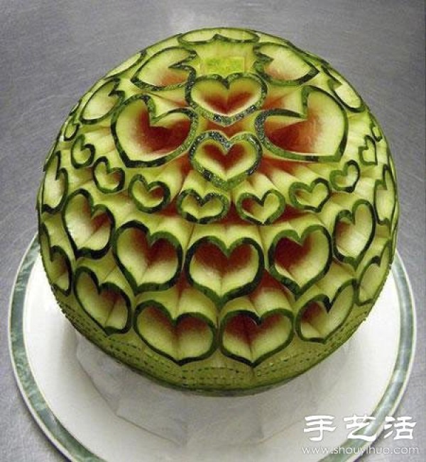 Exquisite peony watermelon carvings