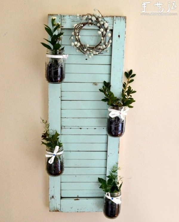 Tutorial on DIY potted plant blinds in glass bottles