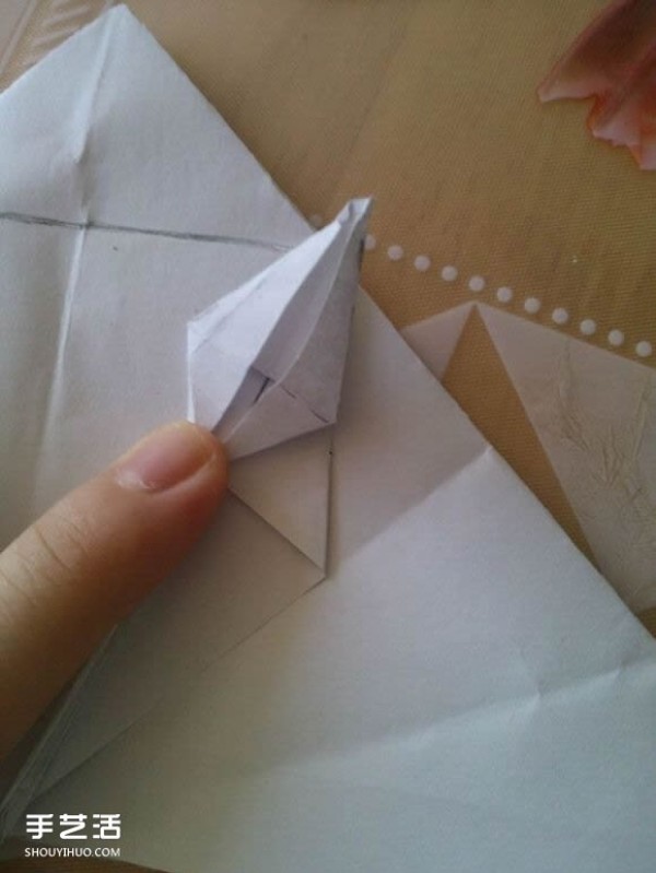 Origami diagram of a grand piano and how to fold a three-dimensional grand piano step by step