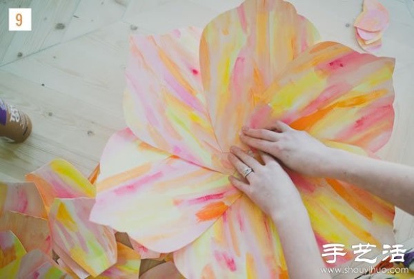 Step-by-step tutorial on how to make extra-large paper flowers and make homemade paper flowers