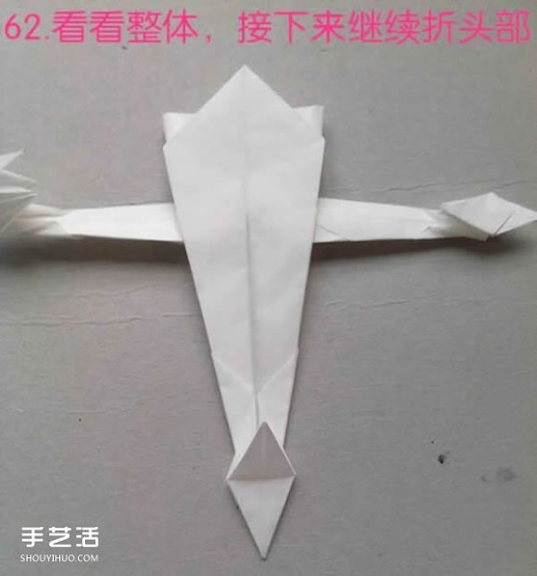 How to fold paper egrets with detailed illustrations of steps for folding three-dimensional egrets