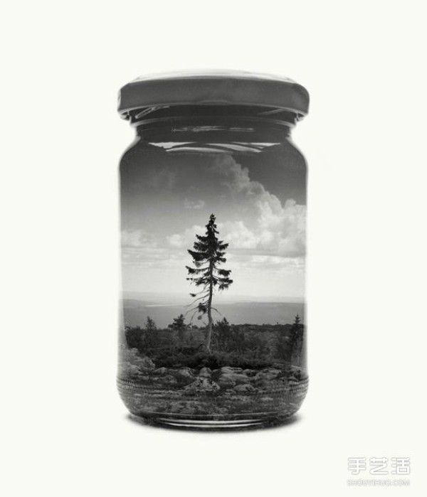 Use repeated exposure to put the missed hometown scenery into a glass bottle