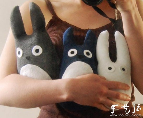 cotton socks cleverly transformed into handmade DIY chinchilla dolls