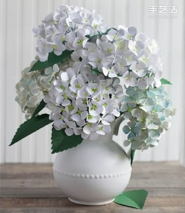 Illustrated tutorial on how to fold hydrangeas, steps on how to make origami hydrangeas