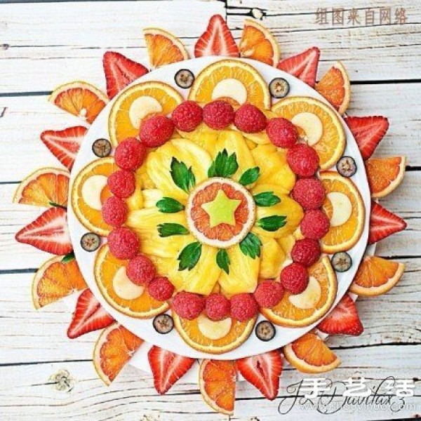 Super artistic fruit platter DIY