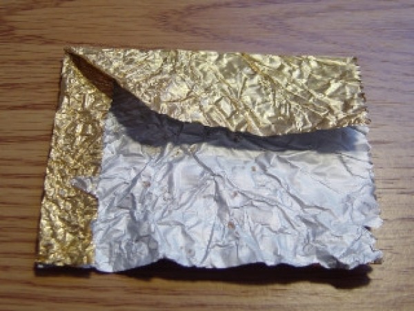 How to fold roses from chocolate aluminum foil