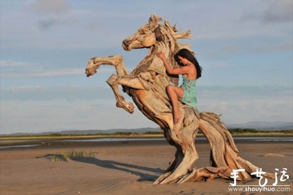 Realistic animal sculptures carved from driftwood