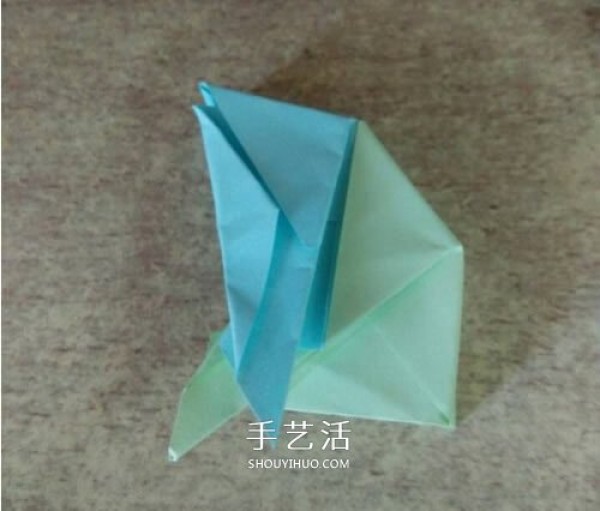 Illustration of the folding method of a Japanese-style octagonal gift box origami octagonal gift box with lid