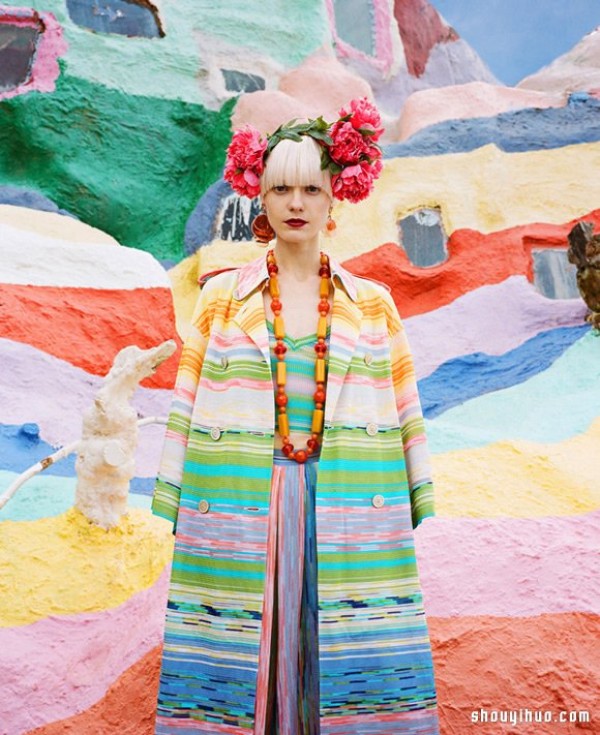 Fashion Photography: Take you to the Redemption Mountain to enjoy the colorful baptism of love