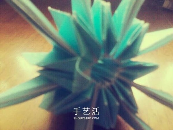 How to fold an eight-petal chrysanthemum and illustrate the 3D chrysanthemum origami tutorial for the Double Ninth Festival