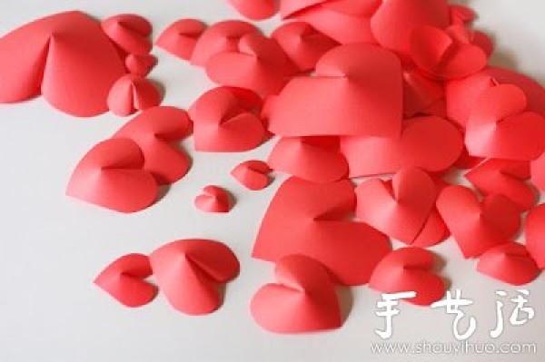 Simple paper-cut DIY heart-shaped wall decoration