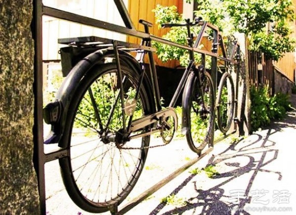 Abandoned bicycles turned into treasures, handmade DIY household products